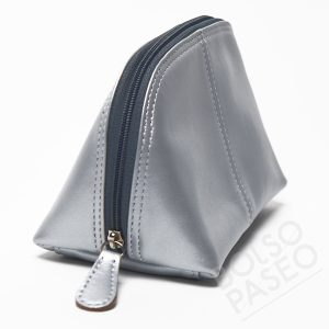 cosmetiquera de cuero