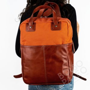 Mochila FAU de cuero y tela