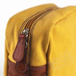 Mariconera de tela y cuero