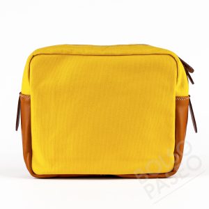 Mariconera de tela y cuero