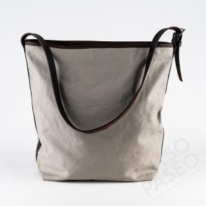 Bolso de tela y cuero